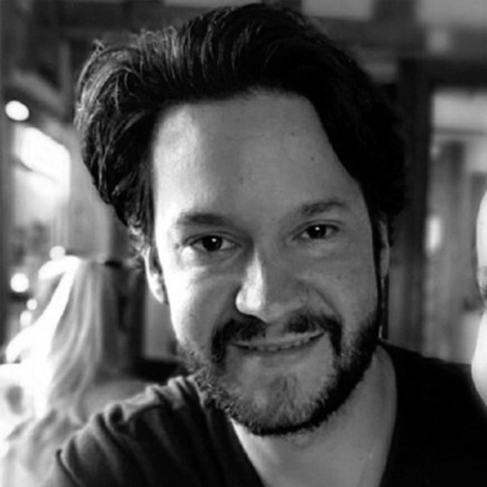 Alberto Romero copy